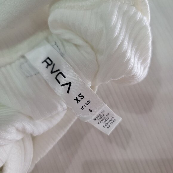 RVCA White Ribbed Sleeveless Mock Neck Tank Top XS - Picture 2 of 4
